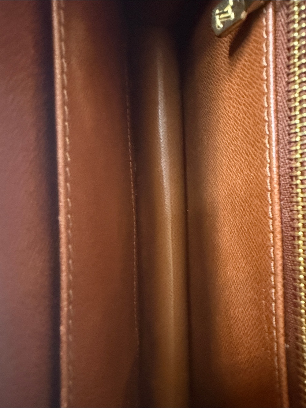 Authentic Louis Vuitton Dame Monogram Clutch - Picture 5 of 7